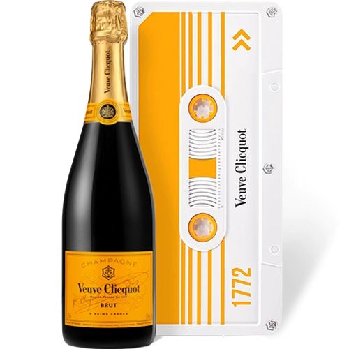 Veuve Clicquot Brut Fridge X Smeg Limited Edition Cl